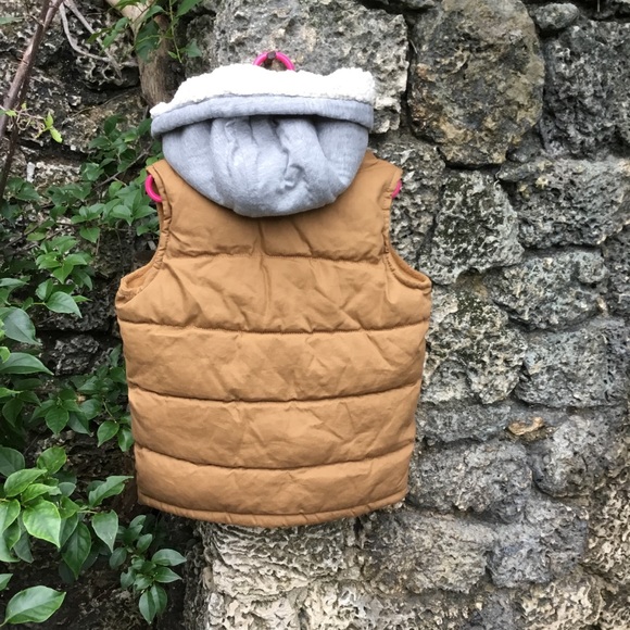 Vest - Picture 4 of 4